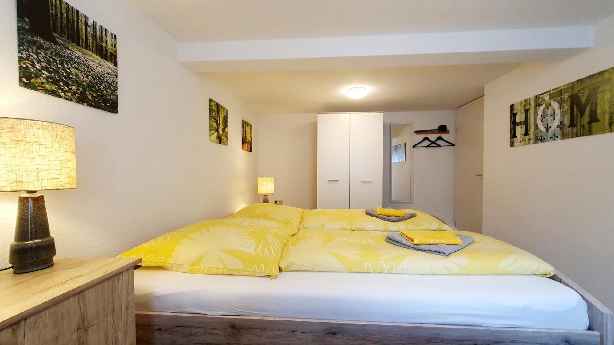 Apartment Gruener Fuerst Mit Sitzecke Im Innenhof & Naehe Park & Erdgeschoss Bad Muskau Esterno foto
